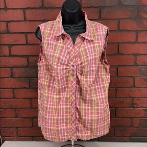 Bit & Bridle Woman's Sleeveless Button down Top Checkered‎ Large